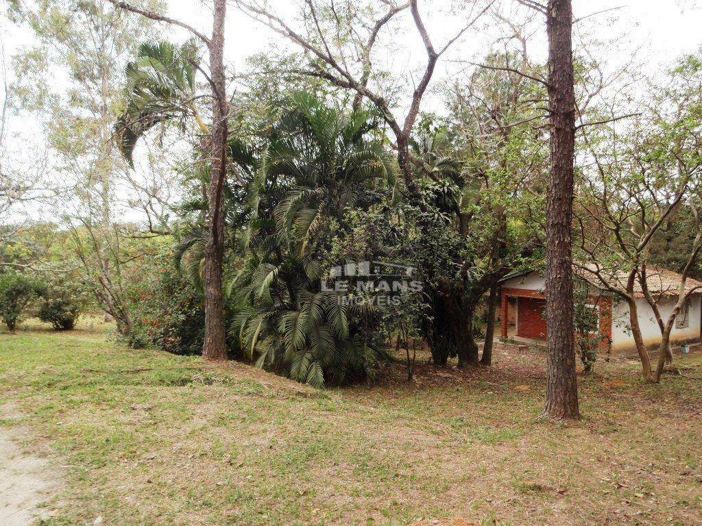 Chácara à venda com 3 quartos, 279m² - Foto 24