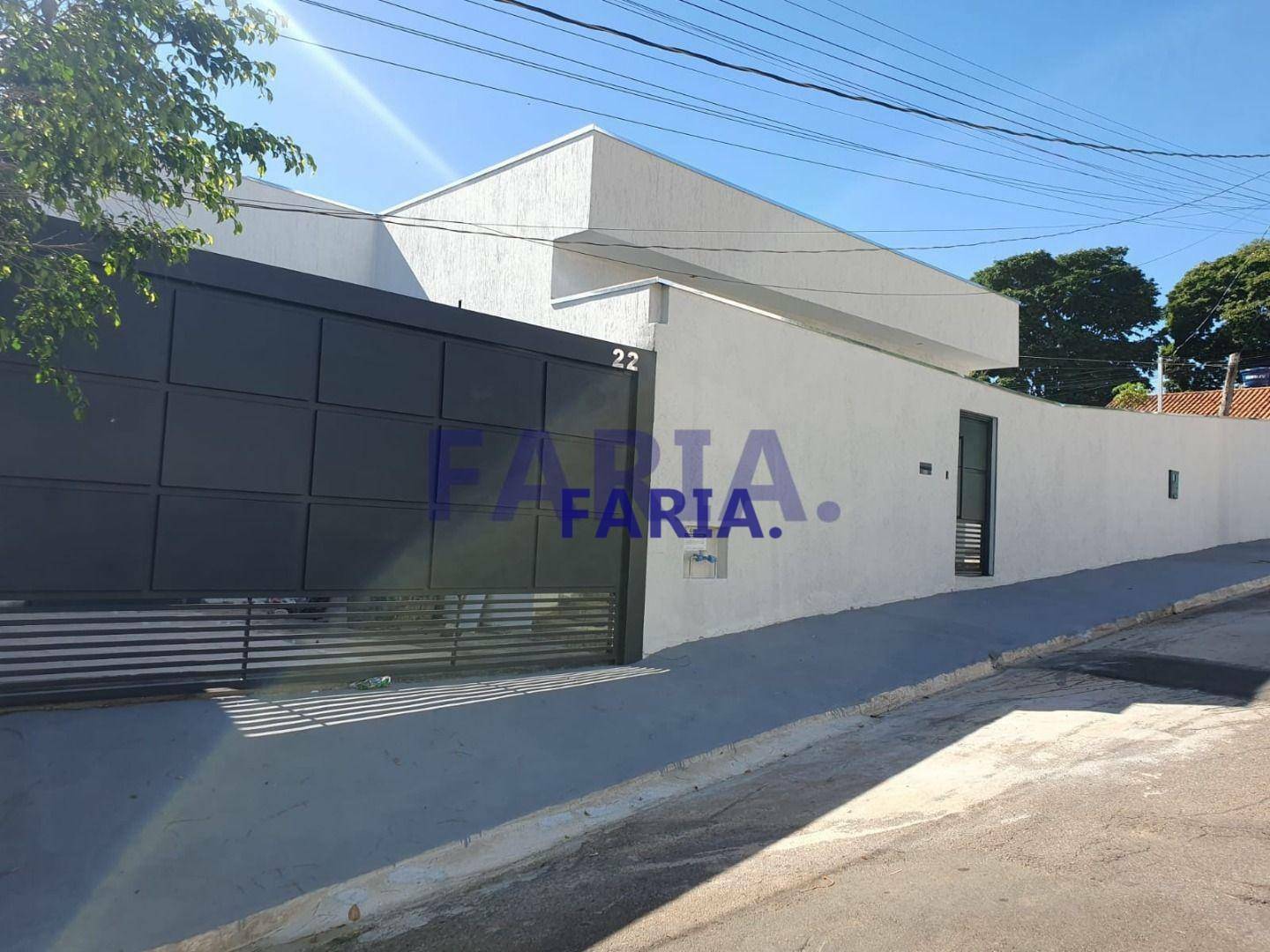 Casa à venda com 3 quartos, 85m² - Foto 1