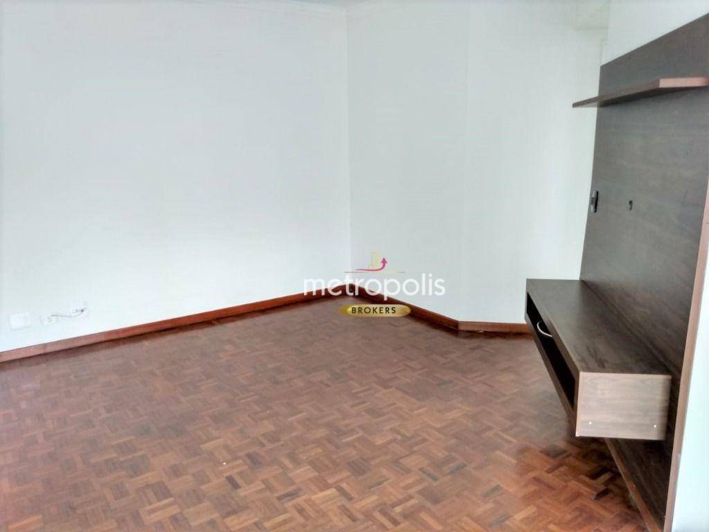 Apartamento à venda com 2 quartos, 67m² - Foto 4