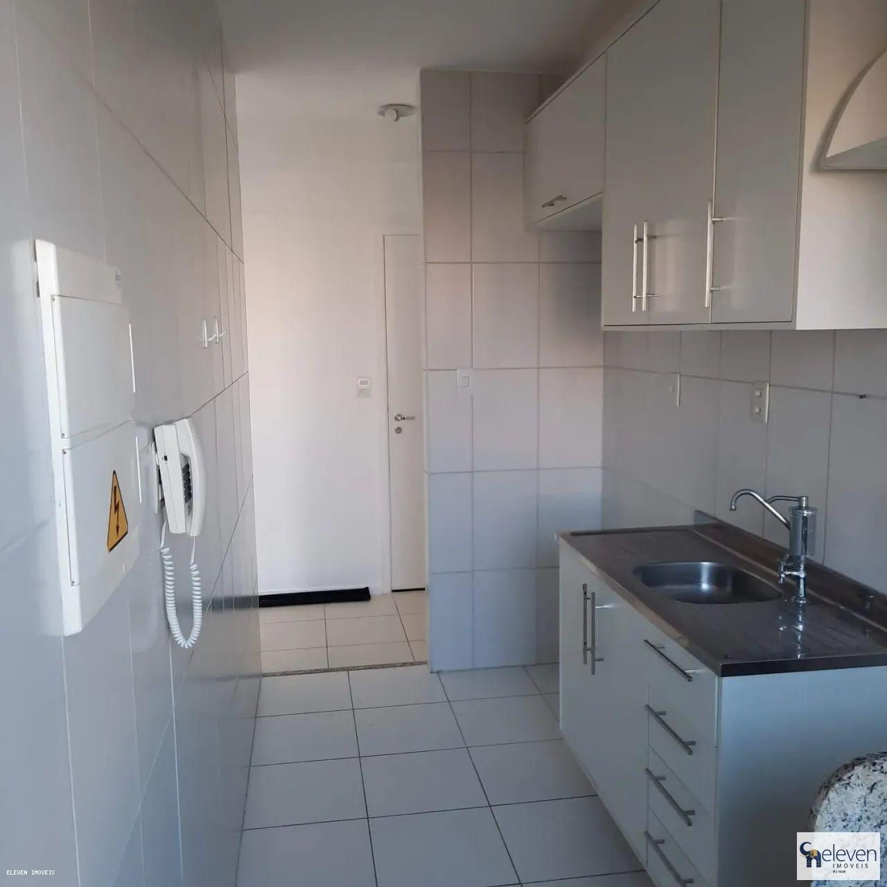 Apartamento à venda com 2 quartos, 60m² - Foto 18