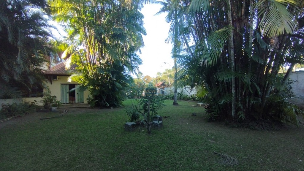 Casa à venda com 7 quartos, 3200m² - Foto 61