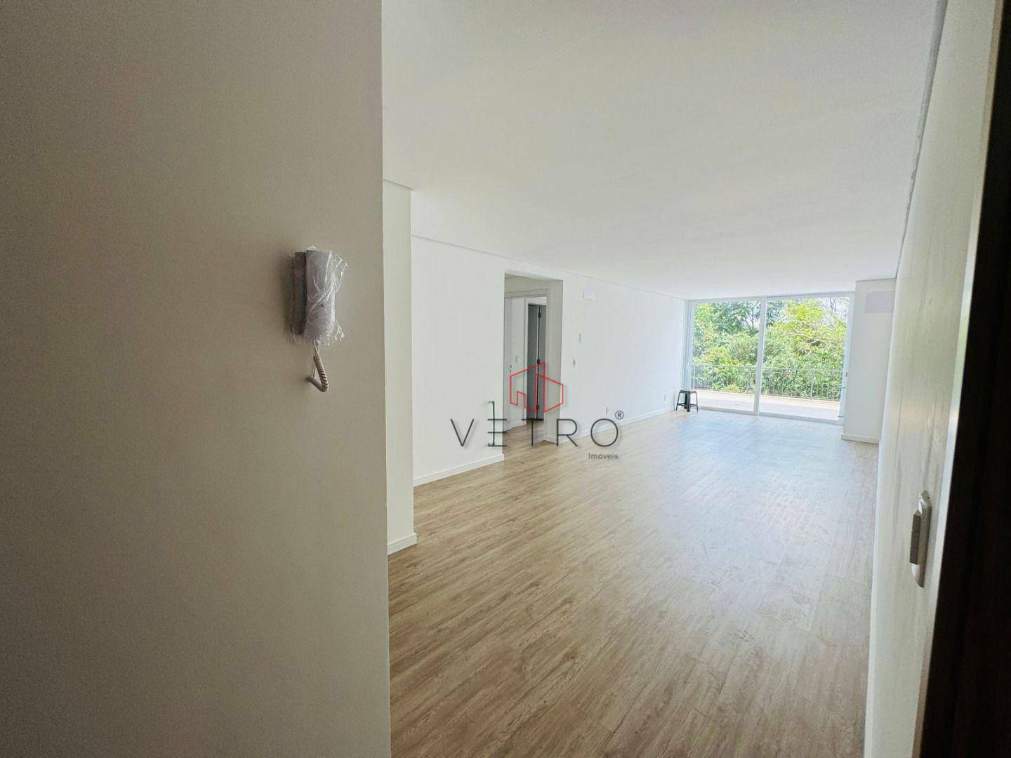 Apartamento à venda com 2 quartos, 116m² - Foto 2