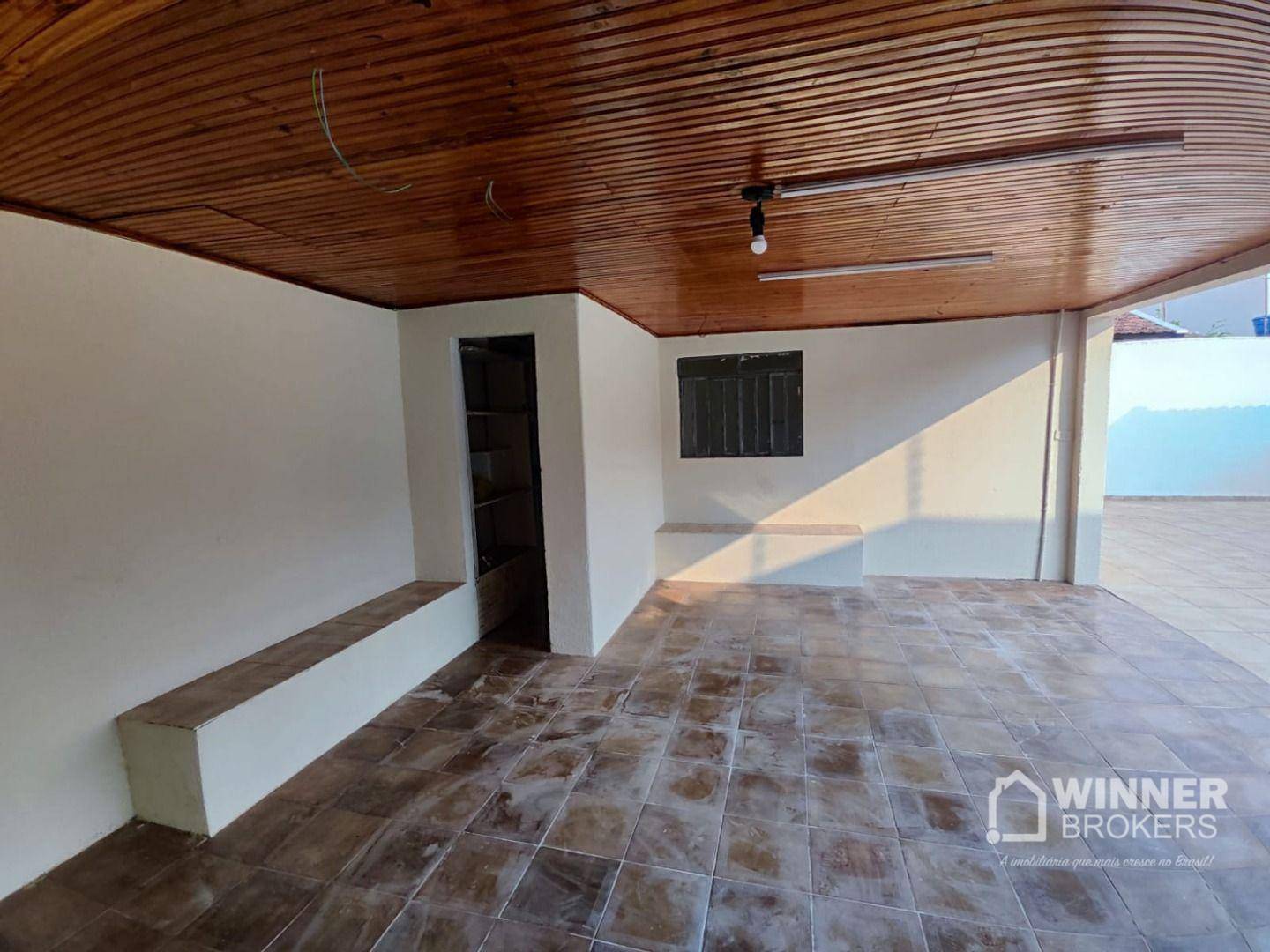 Casa para alugar com 4 quartos, 180m² - Foto 16