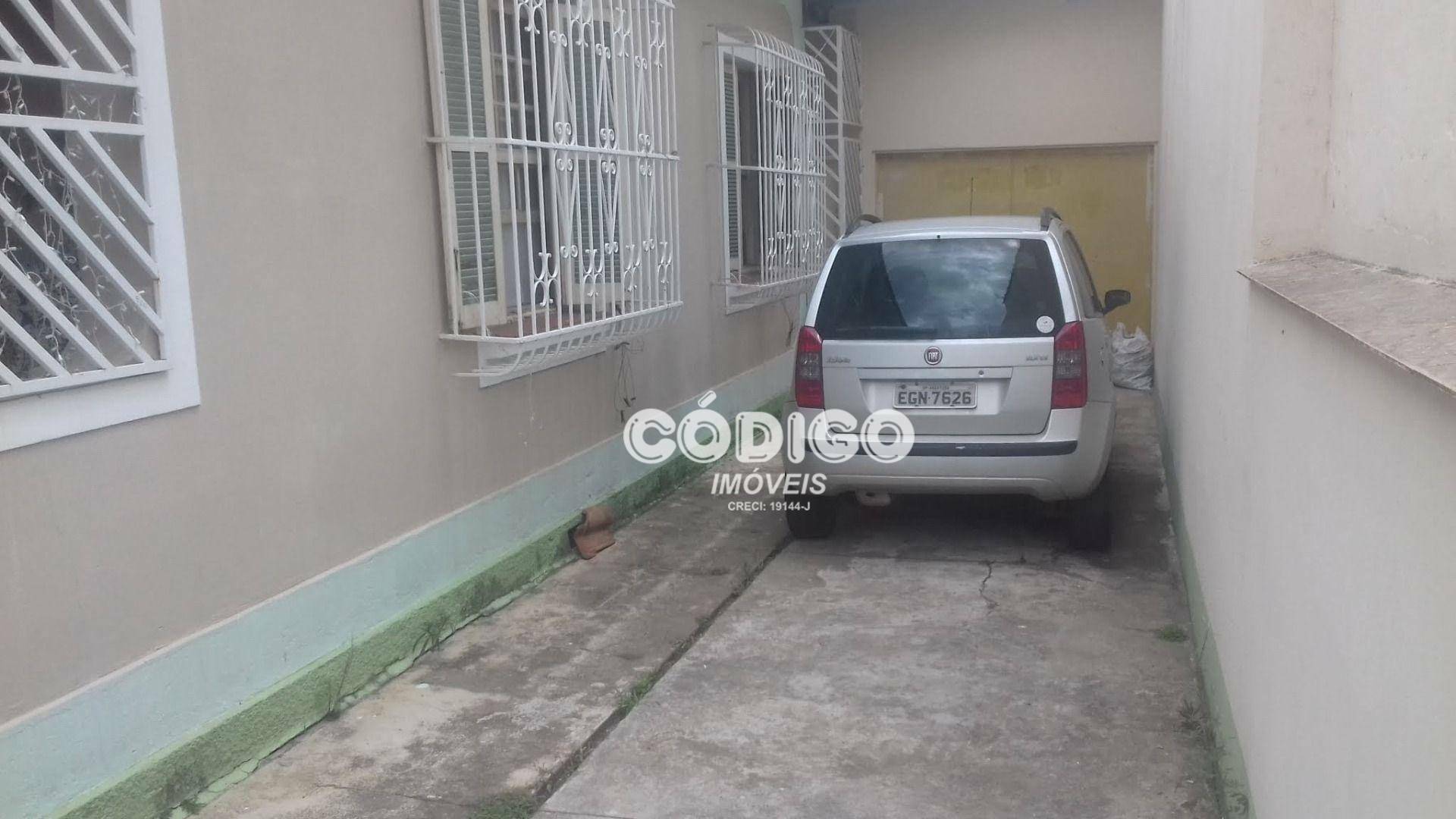 Casa à venda e aluguel com 3 quartos, 130m² - Foto 4