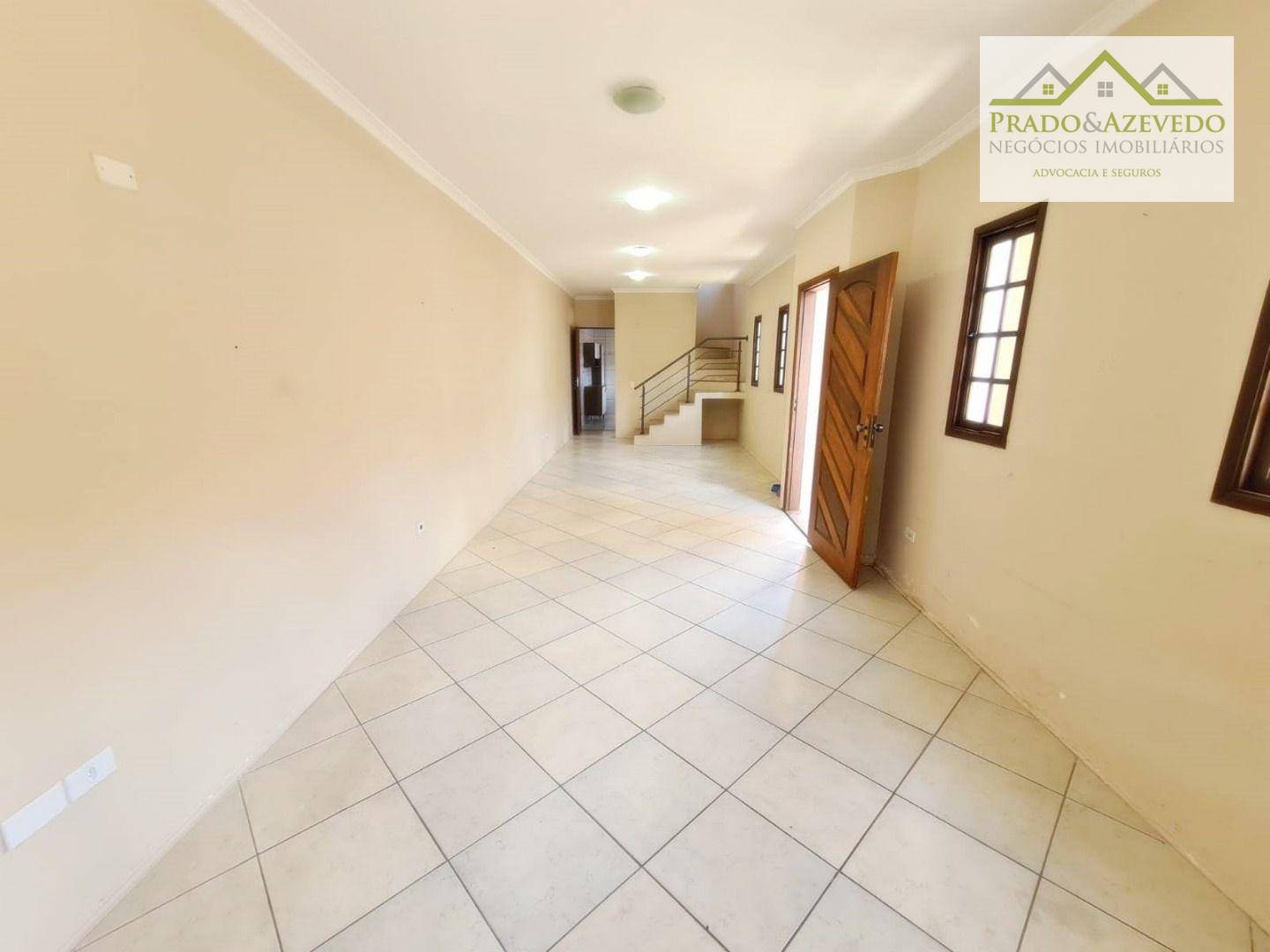 Casa à venda com 3 quartos, 100m² - Foto 1