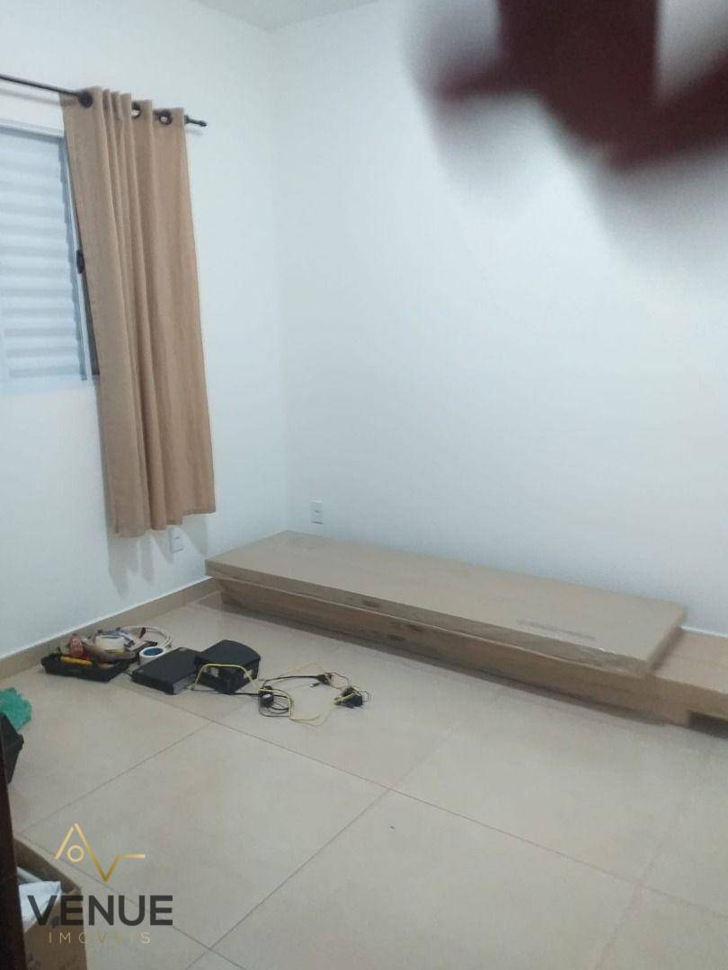 Casa à venda com 2 quartos, 90m² - Foto 8