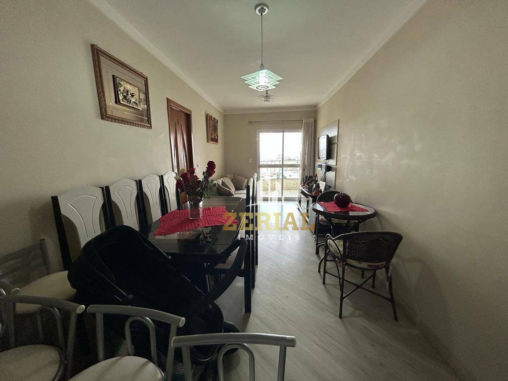 Apartamento à venda com 2 quartos, 69m² - Foto 2