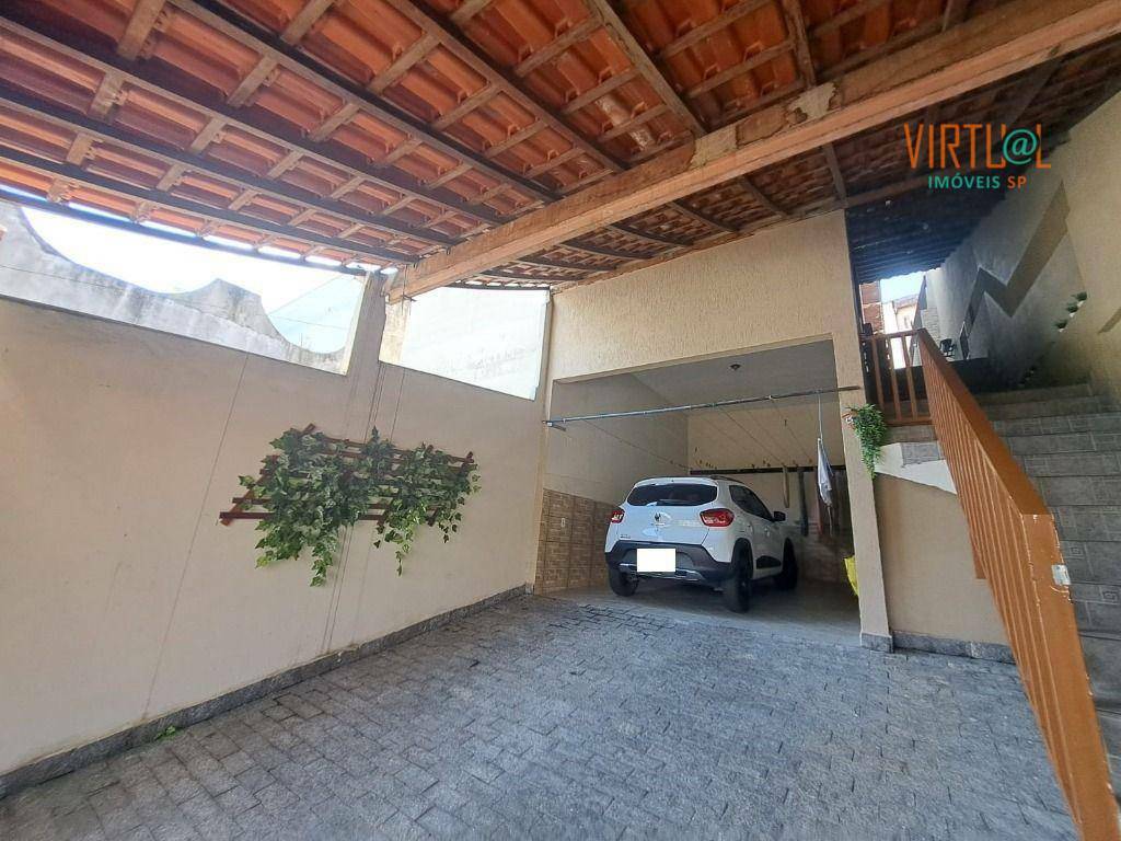 Sobrado à venda com 3 quartos, 190m² - Foto 2