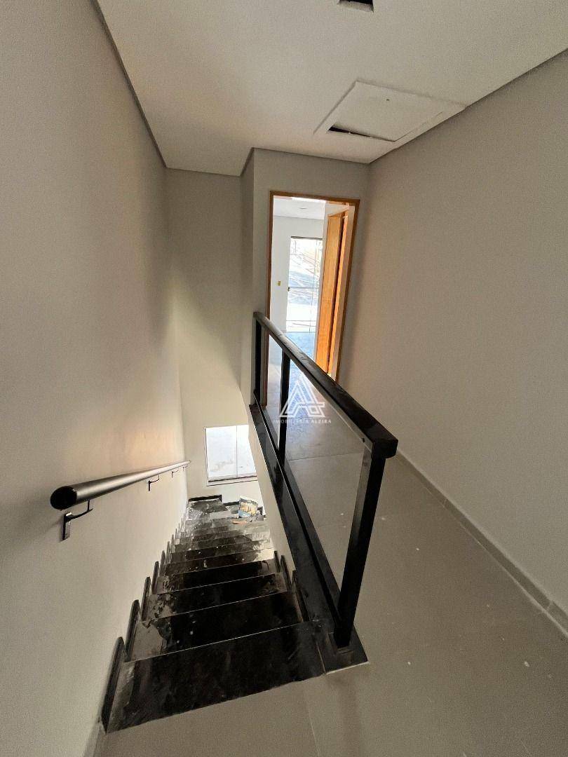 Sobrado à venda com 3 quartos, 120m² - Foto 35