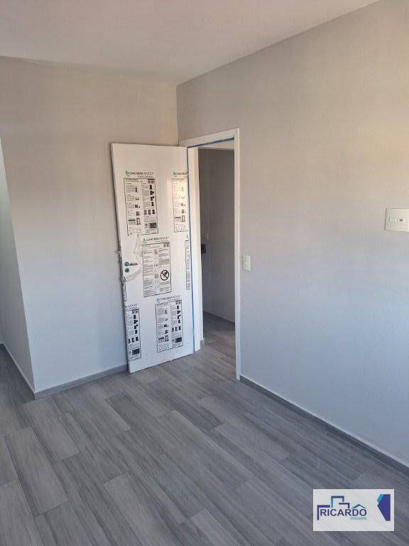 Apartamento à venda com 1 quarto, 50m² - Foto 2