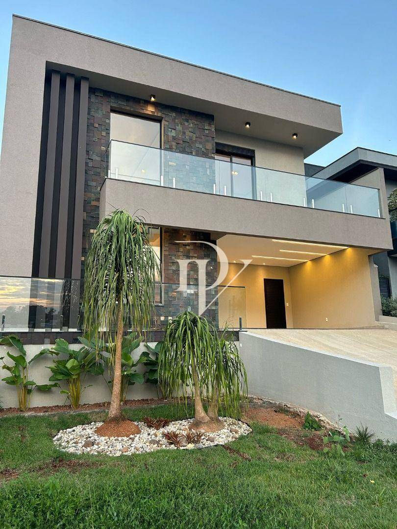 Casa de Condomínio à venda com 3 quartos, 226m² - Foto 1