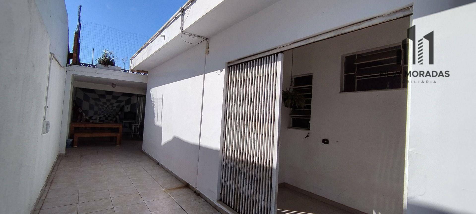 Casa à venda com 4 quartos, 200m² - Foto 31