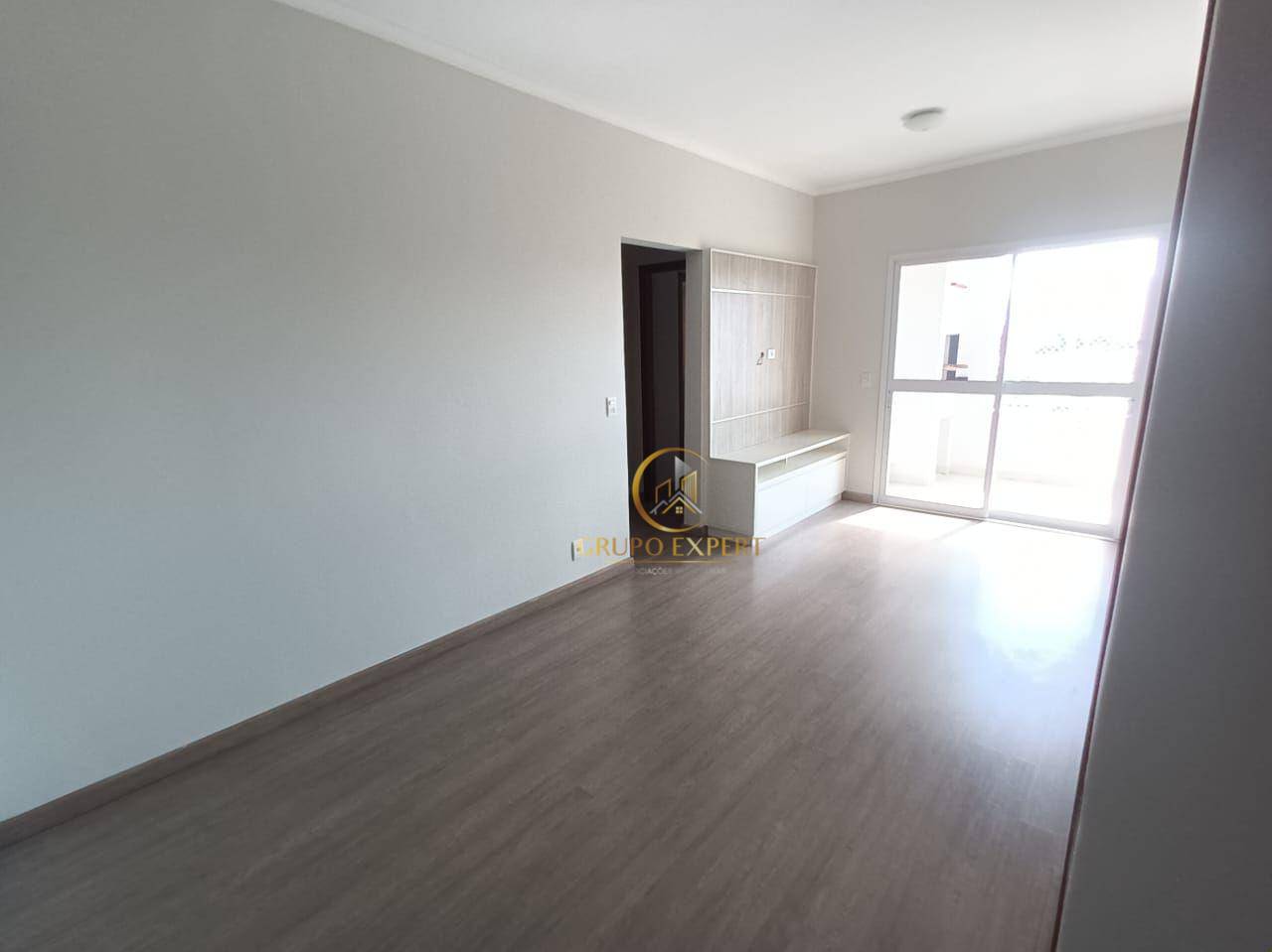 Apartamento à venda com 2 quartos, 81m² - Foto 7