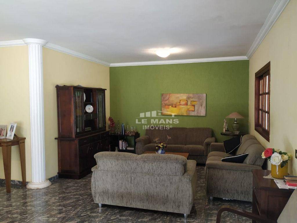 Chácara à venda com 4 quartos, 320m² - Foto 15