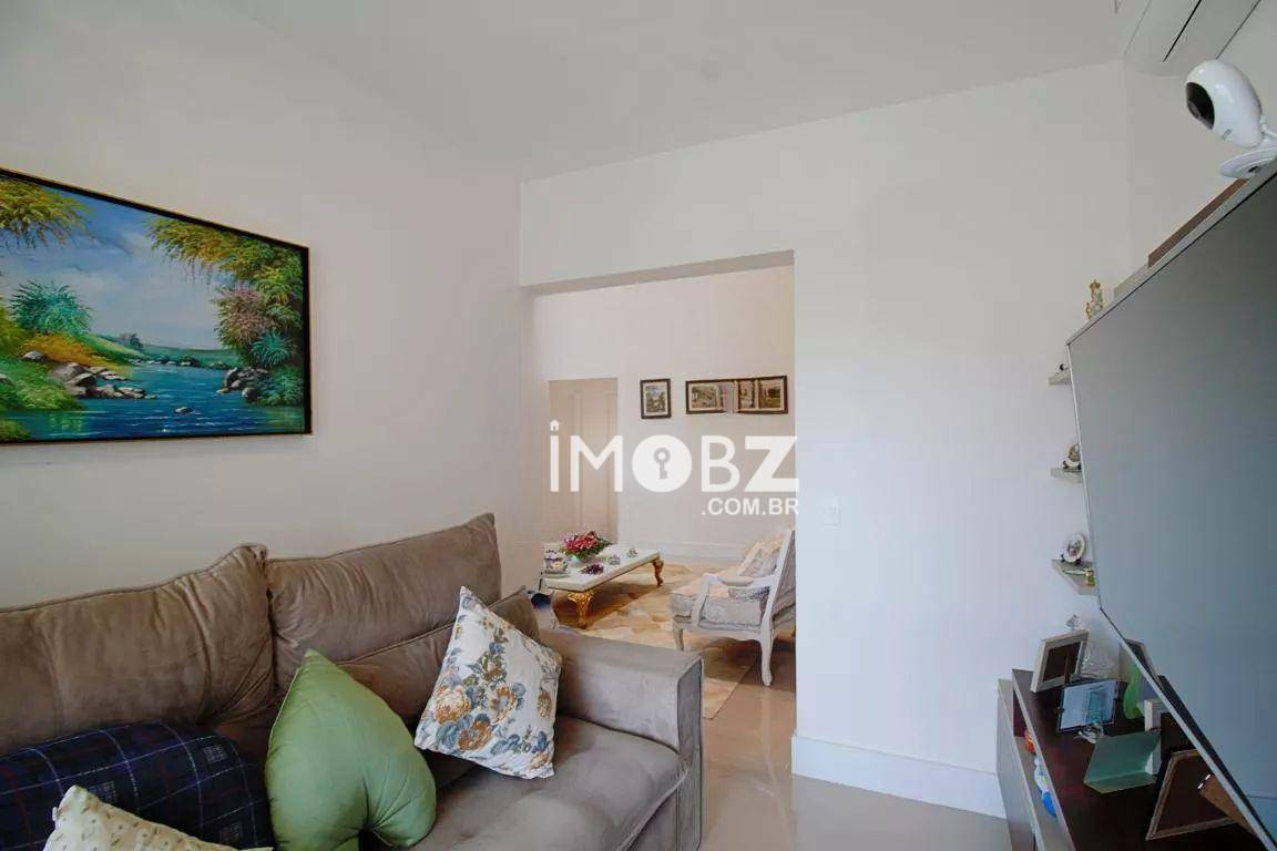 Apartamento à venda com 3 quartos, 168m² - Foto 6