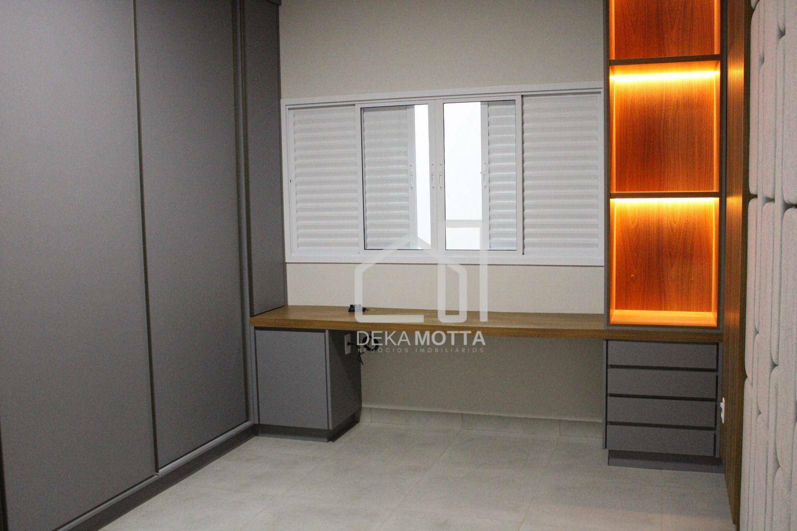 Casa à venda com 3 quartos, 200m² - Foto 4