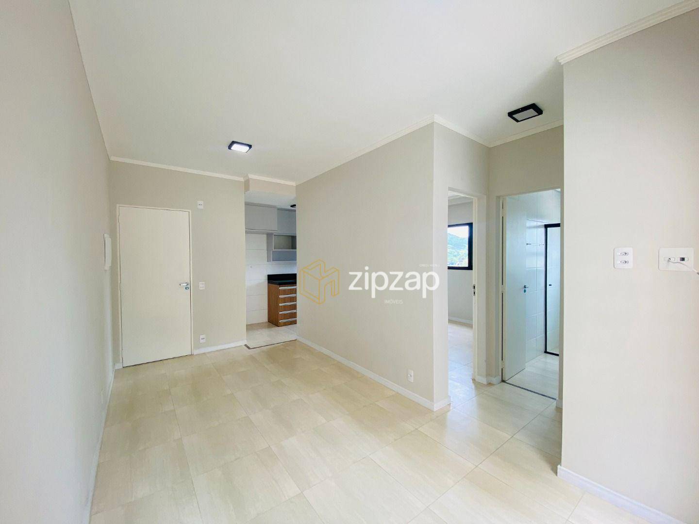 Apartamento à venda com 2 quartos, 52m² - Foto 2