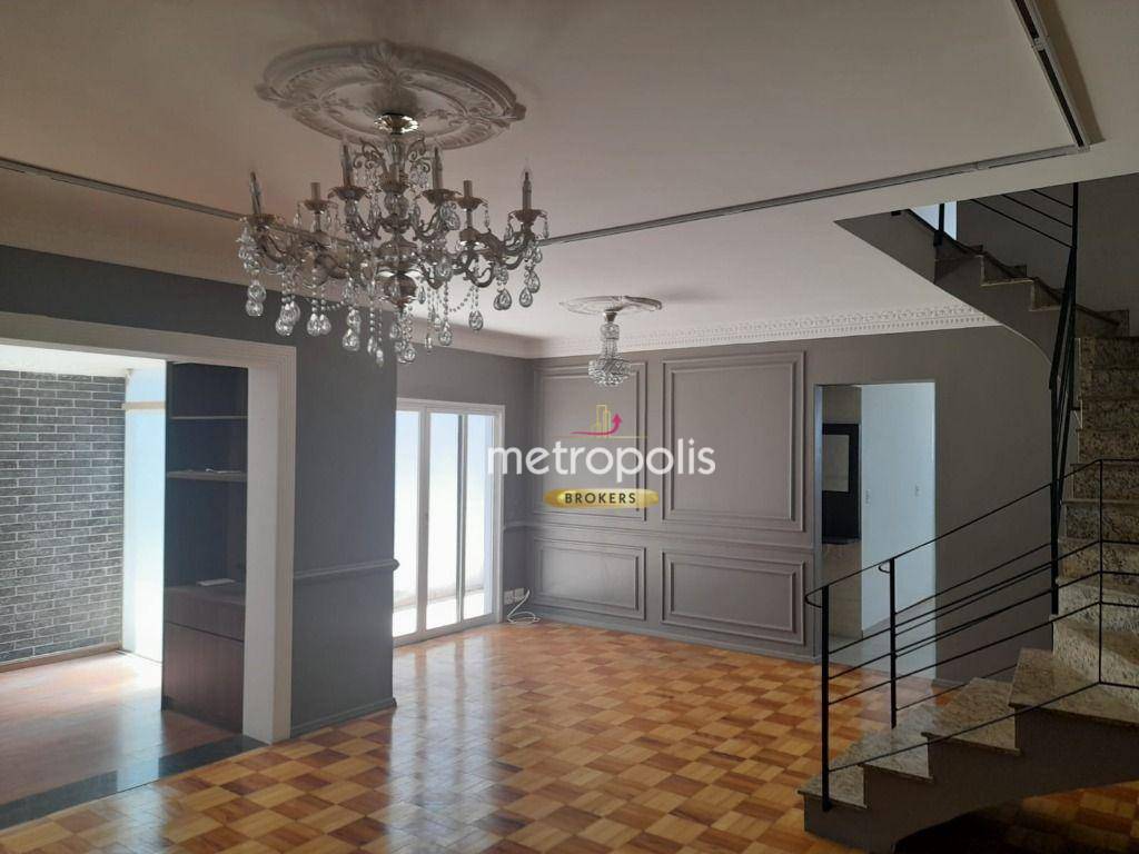 Sobrado à venda com 4 quartos, 228m² - Foto 1