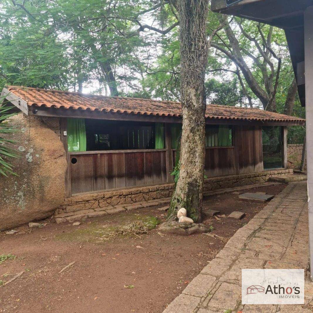 Chácara à venda com 5 quartos, 1100m² - Foto 4