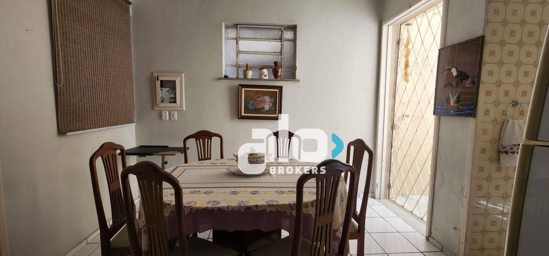 Casa à venda com 6 quartos, 276m² - Foto 31