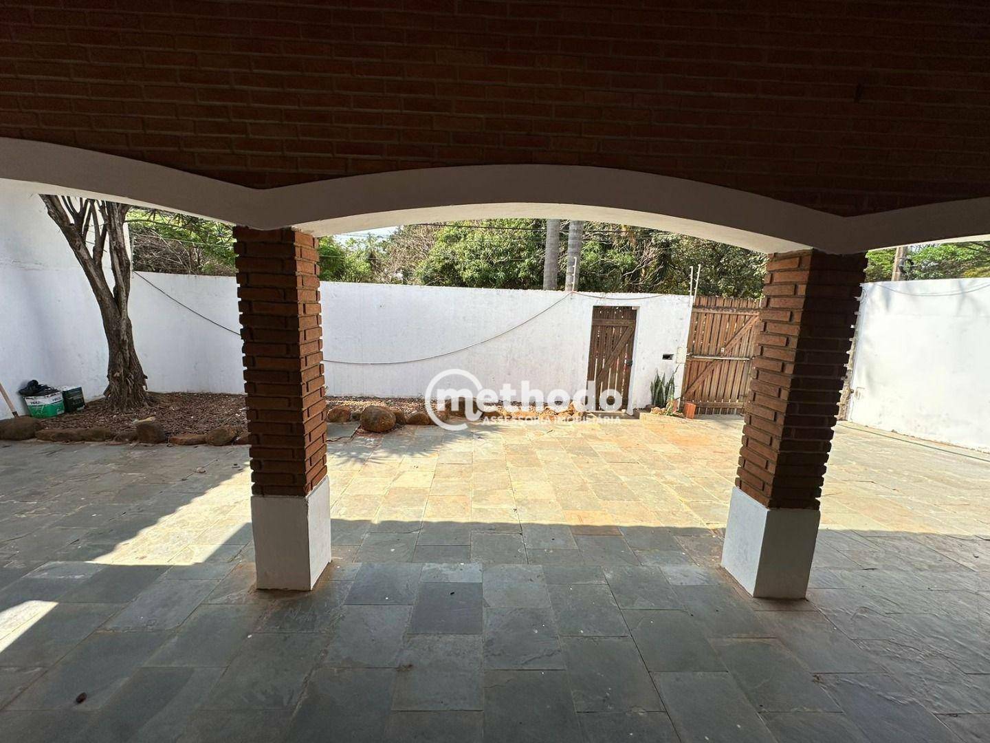 Casa para alugar com 3 quartos, 362m² - Foto 22