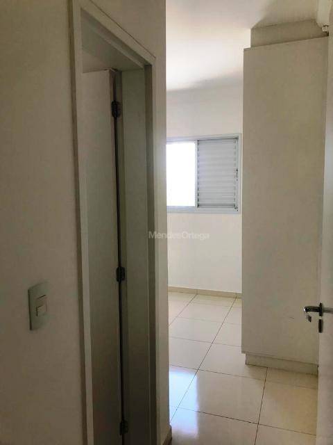 Apartamento para alugar com 2 quartos, 60m² - Foto 11