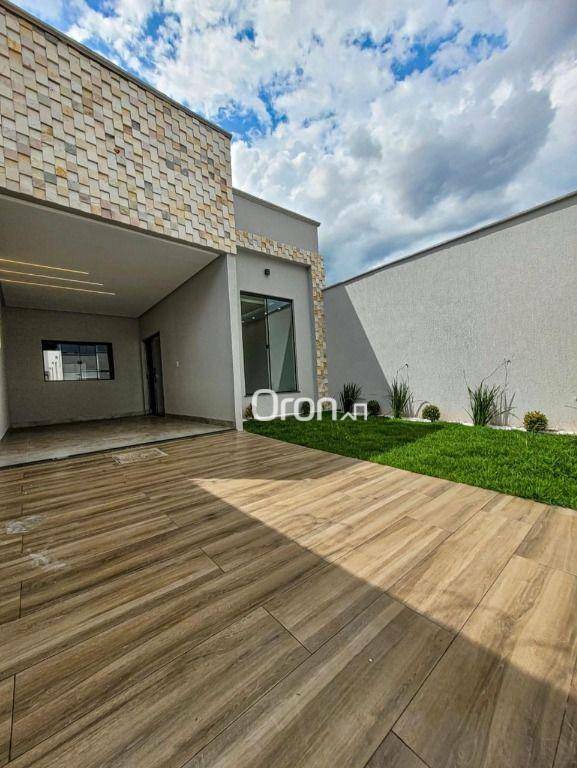 Casa à venda com 3 quartos, 153m² - Foto 1