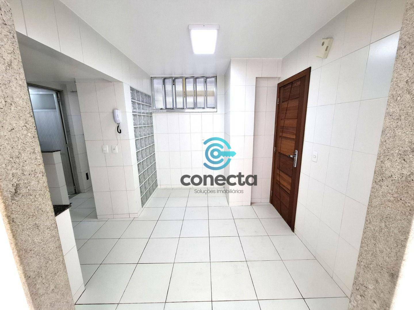 Apartamento para alugar com 3 quartos, 97m² - Foto 11