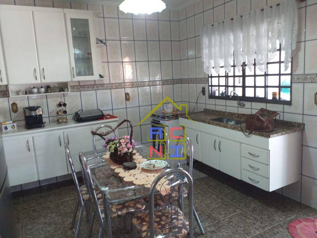 Sobrado à venda e aluguel com 3 quartos, 145m² - Foto 8