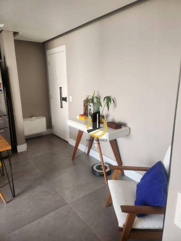 Apartamento à venda com 2 quartos, 68m² - Foto 10