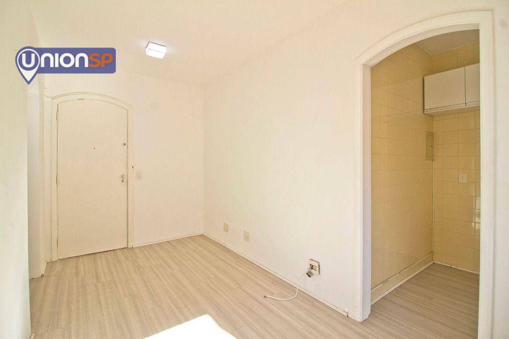 Apartamento à venda com 1 quarto, 30m² - Foto 3