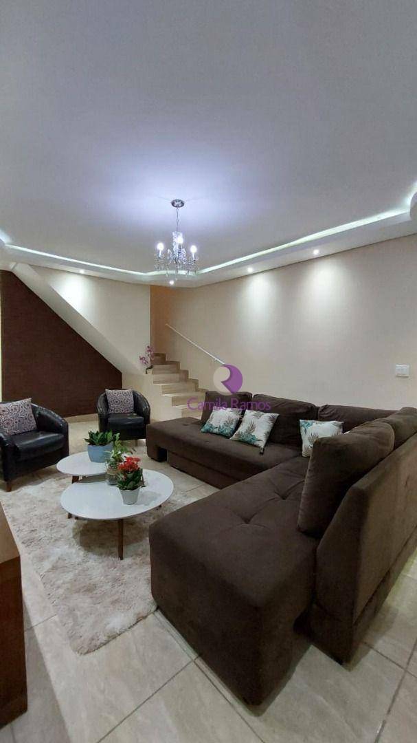 Sobrado à venda com 3 quartos, 231m² - Foto 1