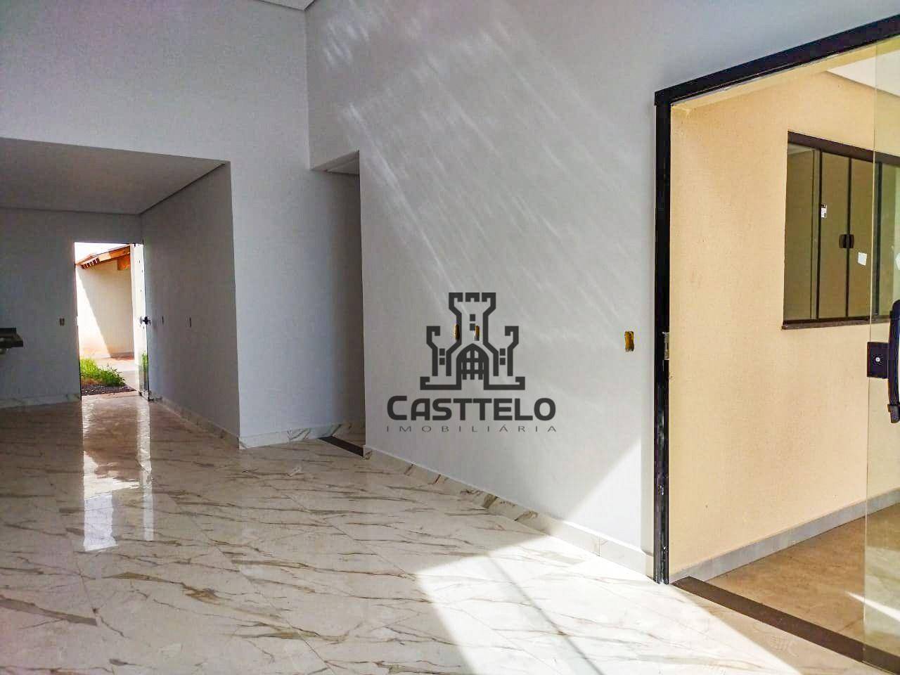 Casa à venda com 3 quartos, 98m² - Foto 5