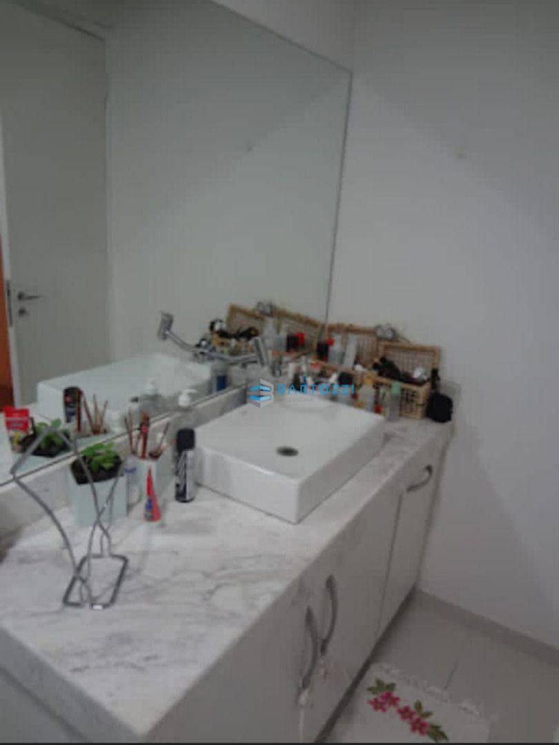 Apartamento à venda com 2 quartos, 64m² - Foto 11