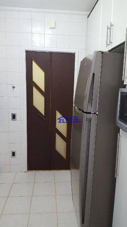 Apartamento para alugar com 3 quartos, 100m² - Foto 41