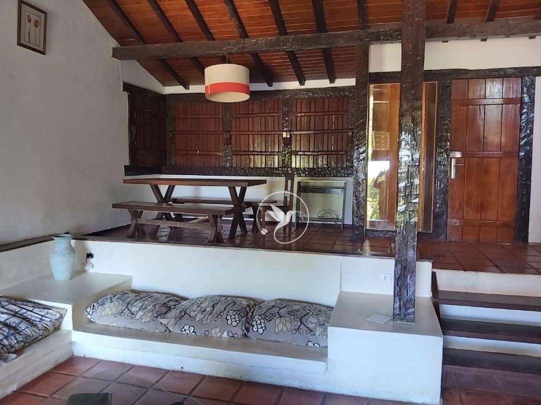 Casa à venda com 4 quartos, 300m² - Foto 7