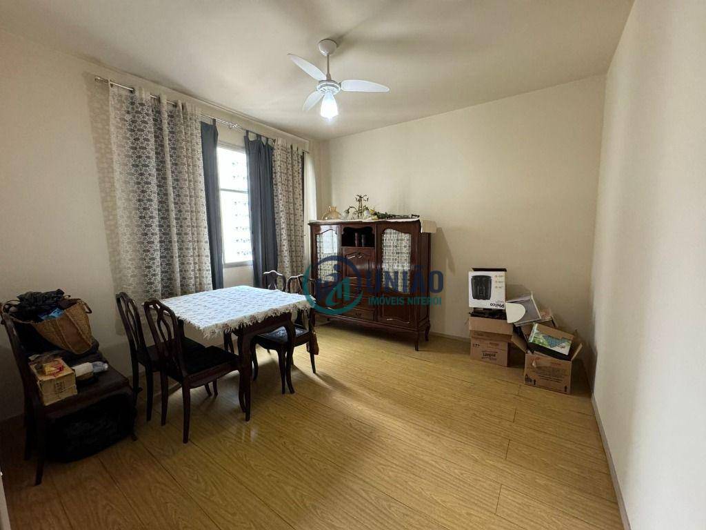 Apartamento à venda com 3 quartos, 115m² - Foto 11