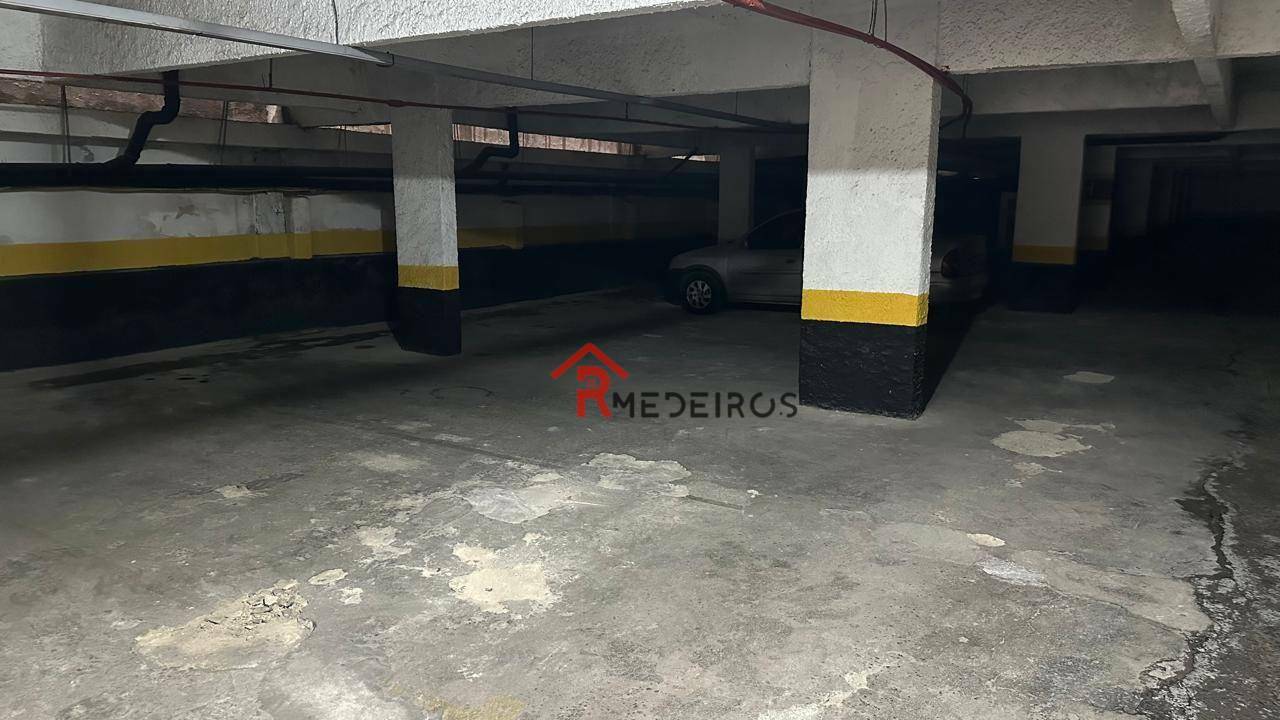 Apartamento à venda com 2 quartos, 81m² - Foto 22