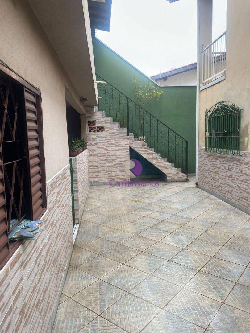 Sobrado à venda com 5 quartos, 306m² - Foto 3