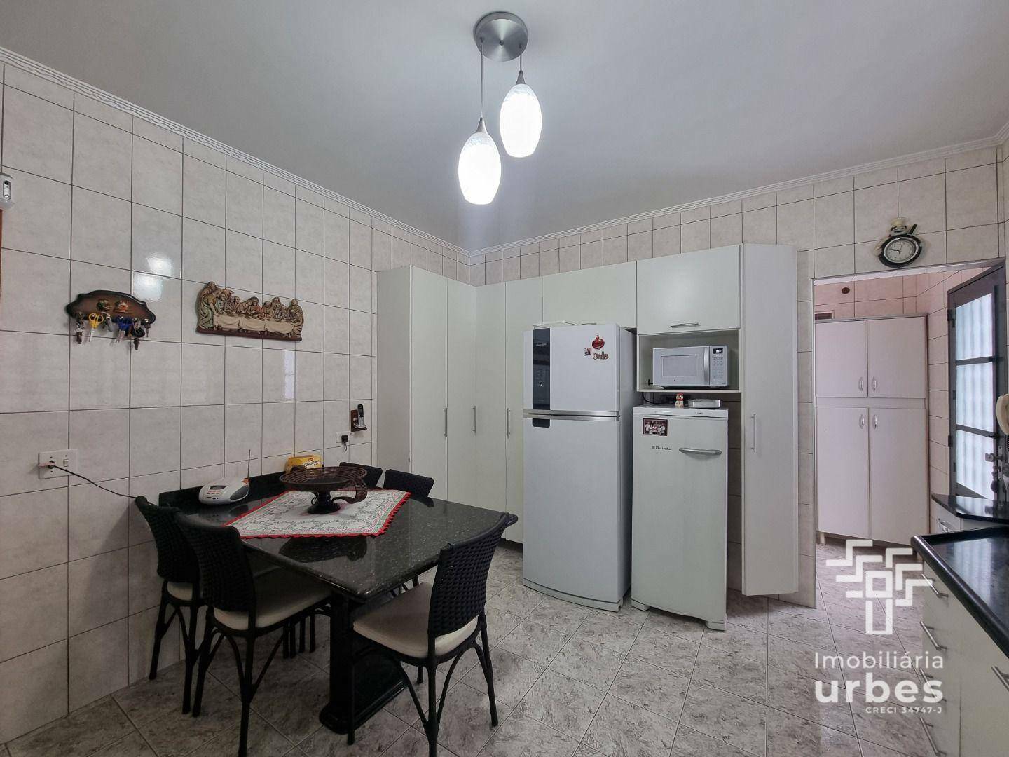 Casa à venda com 3 quartos, 175m² - Foto 26