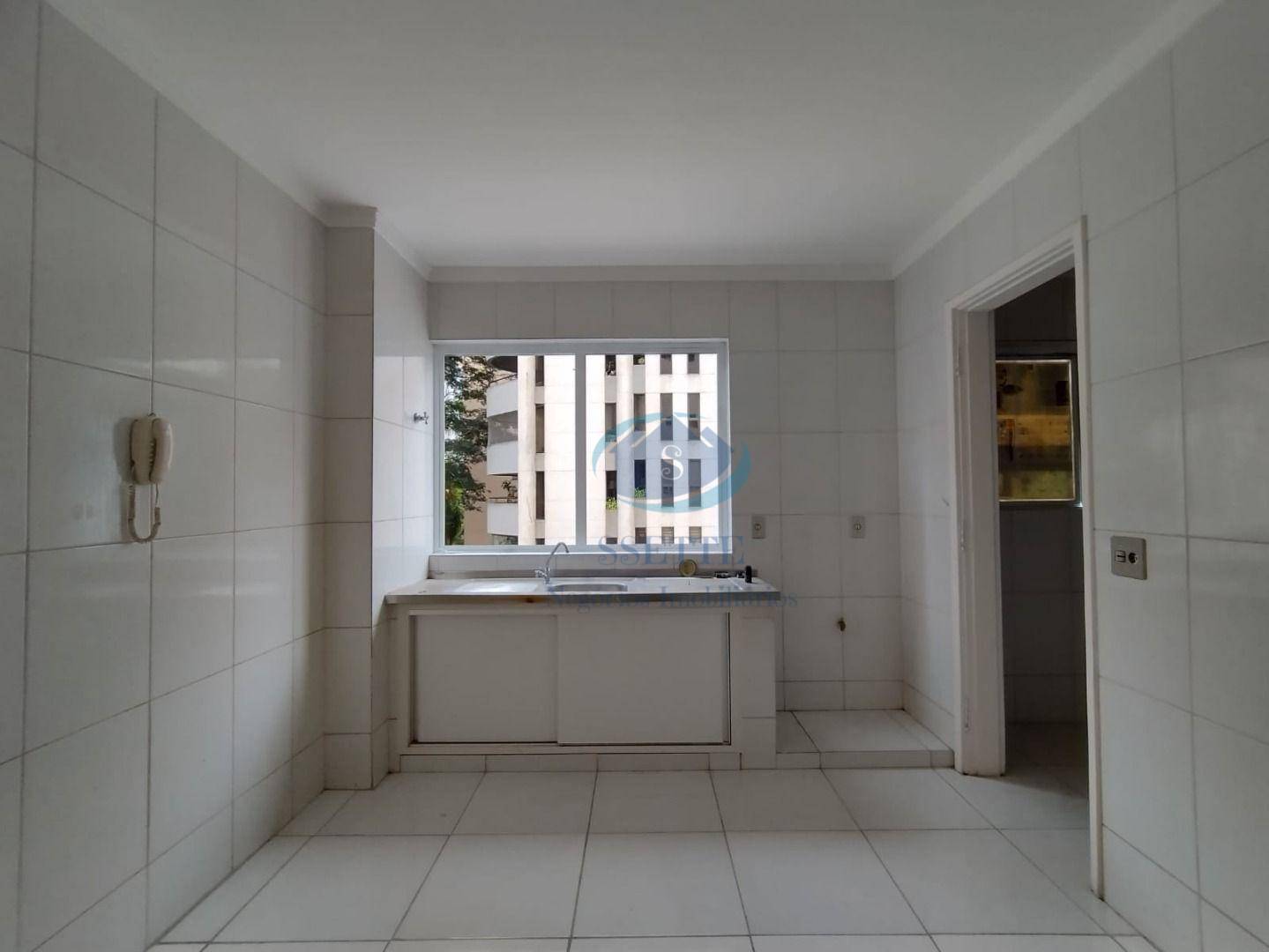 Apartamento para alugar com 3 quartos, 157m² - Foto 16