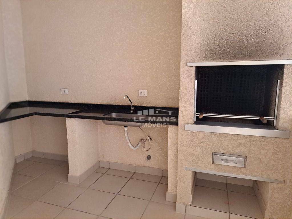 Apartamento à venda com 2 quartos, 62m² - Foto 30