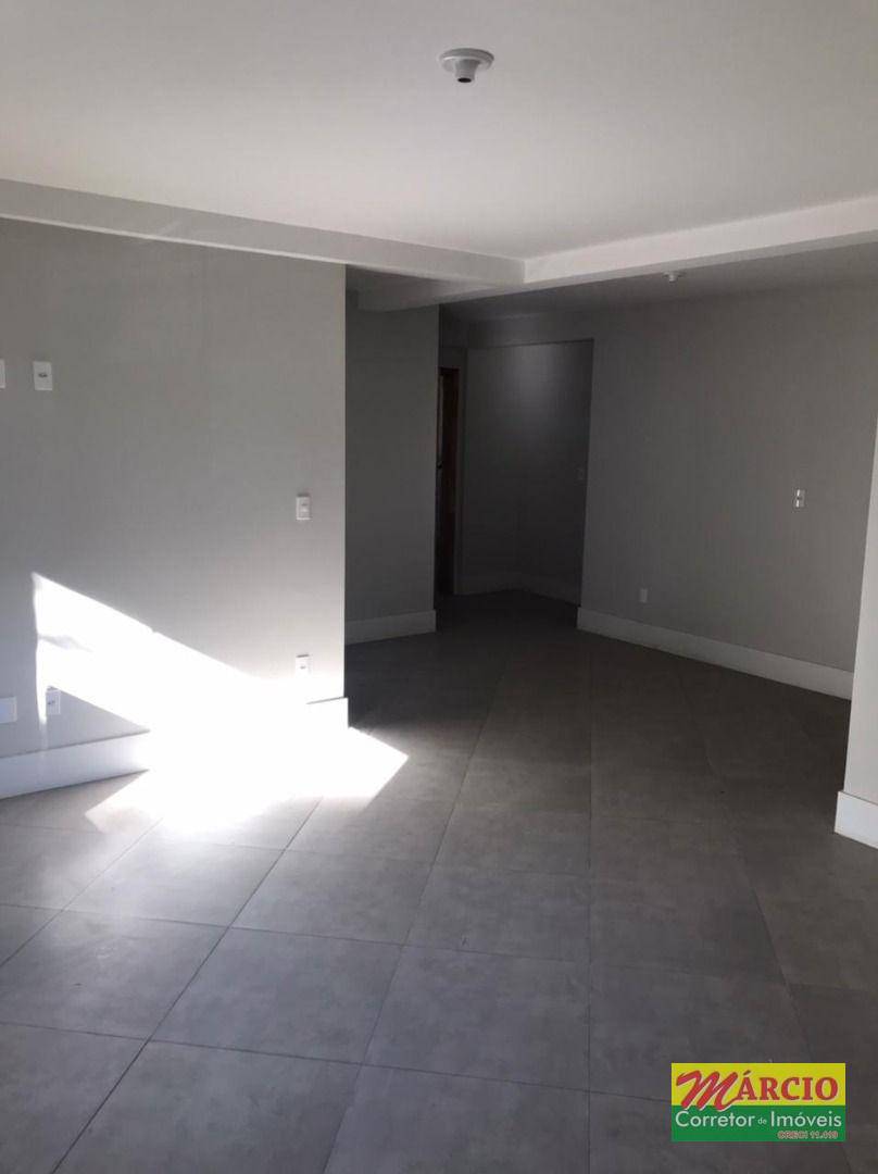 Apartamento à venda com 3 quartos, 100m² - Foto 4