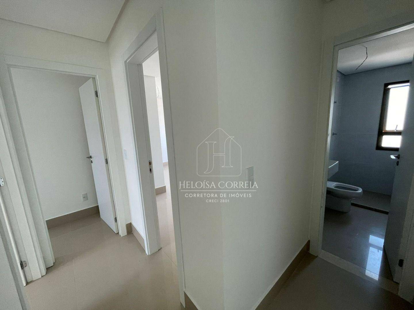 Apartamento à venda com 4 quartos, 131m² - Foto 8