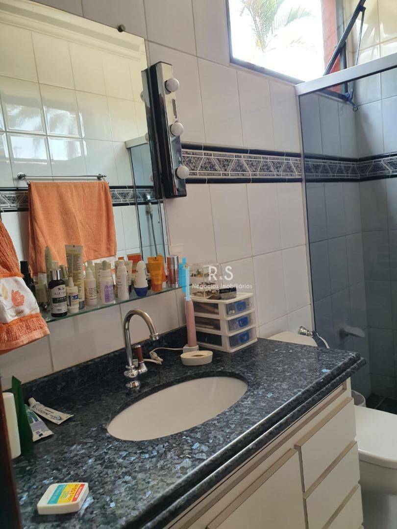 Casa à venda com 3 quartos, 420m² - Foto 15