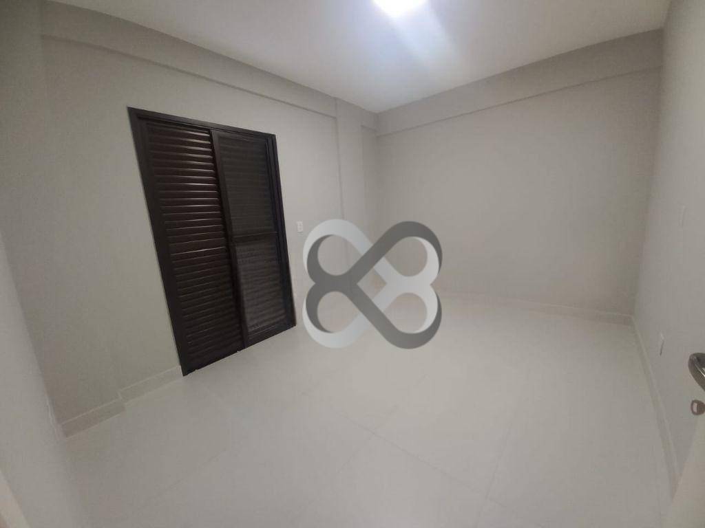 Apartamento para alugar com 2 quartos, 66m² - Foto 8