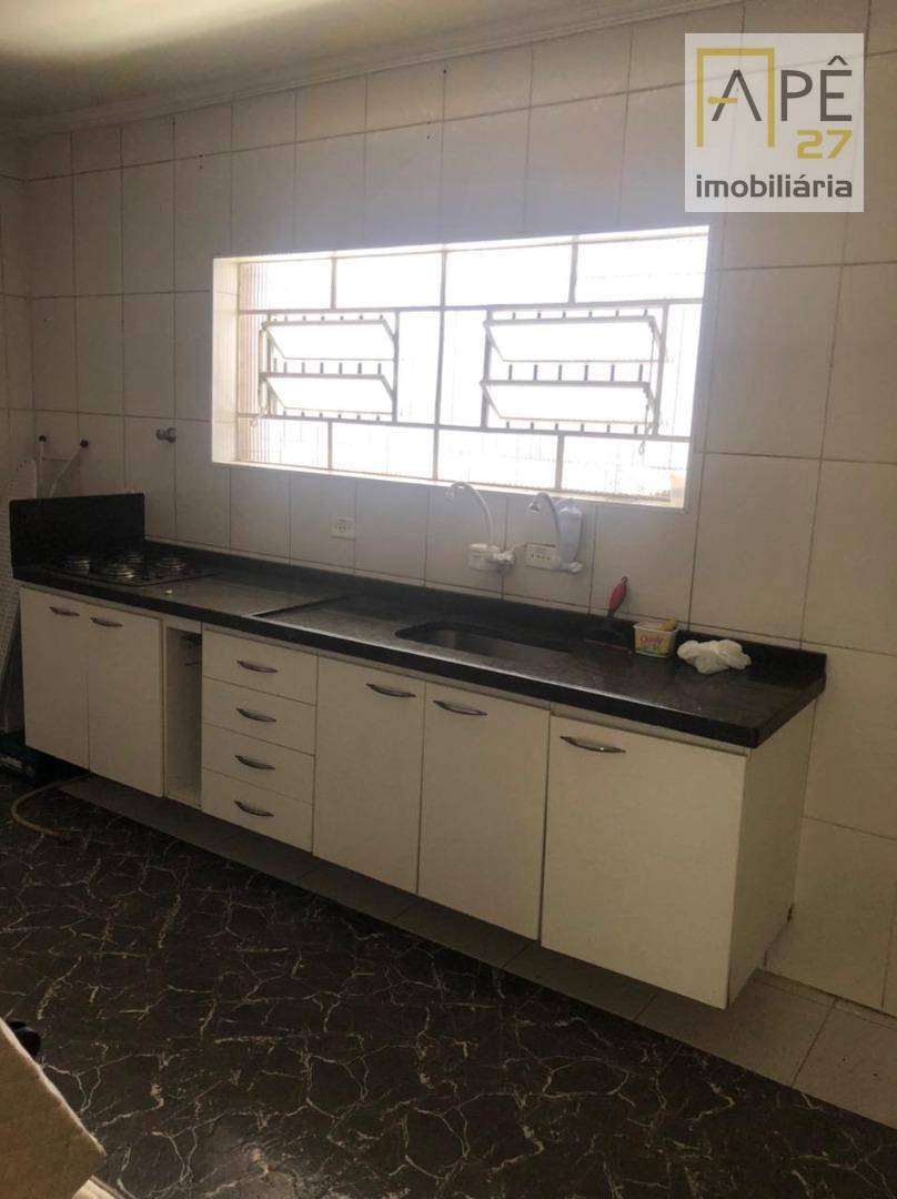 Casa para alugar com 3 quartos, 150m² - Foto 34