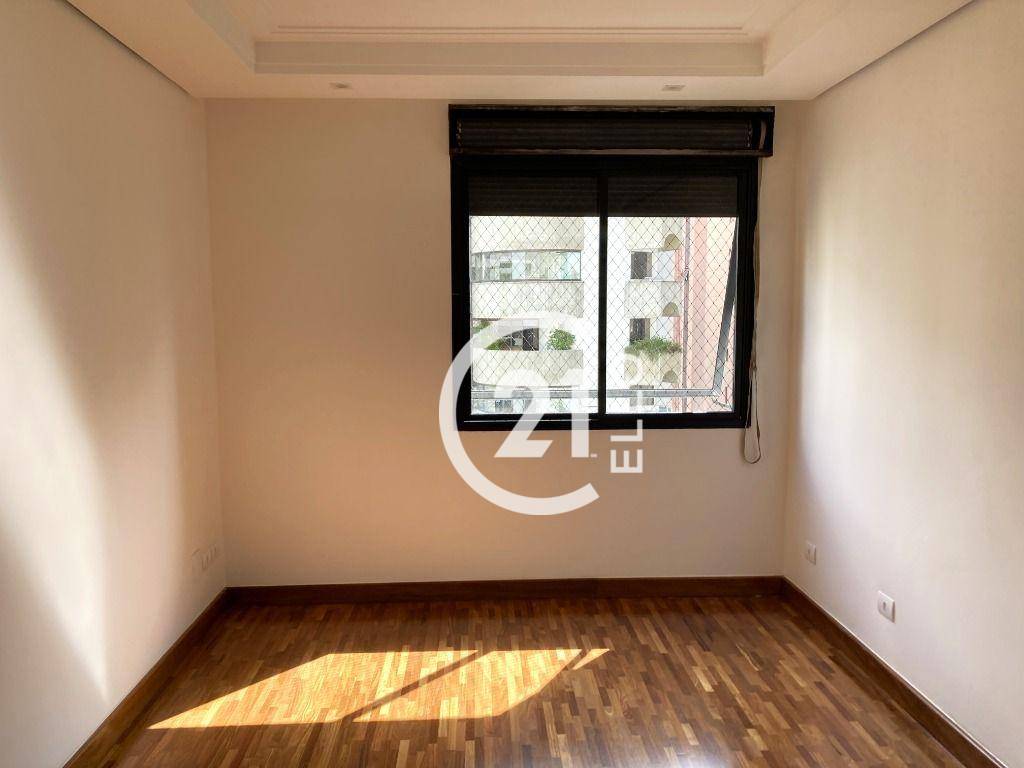 Apartamento à venda com 3 quartos, 180m² - Foto 16