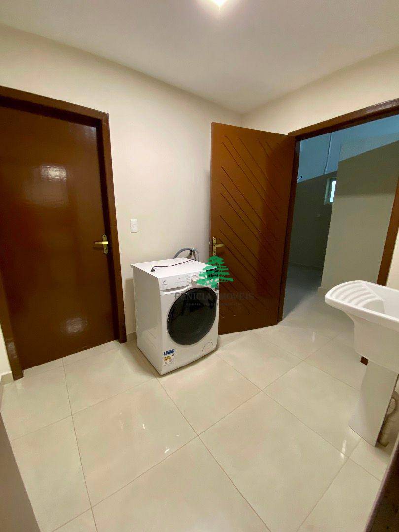 Apartamento para alugar com 3 quartos, 270m² - Foto 19