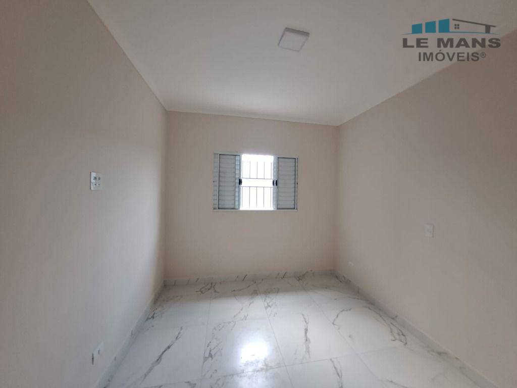 Casa à venda com 3 quartos, 122m² - Foto 11